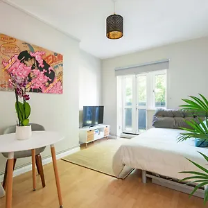 Apartment One Bedroom